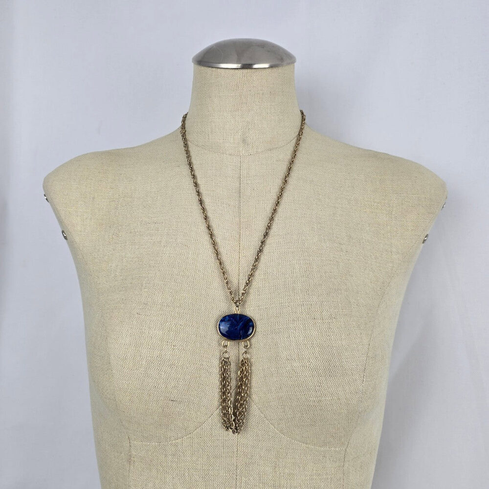 Sarah Coventry Gold Tone Marbled Blue Pendant Chain Necklace